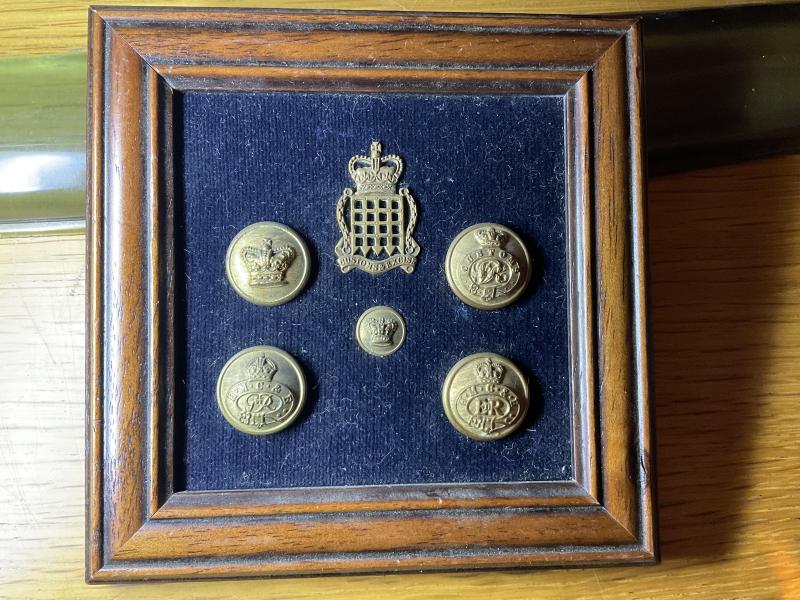Customs and Excise badge and buttons